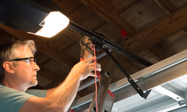 garage door repair Trumbull