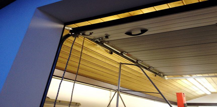 Ofrf tracks garage door Trumbull